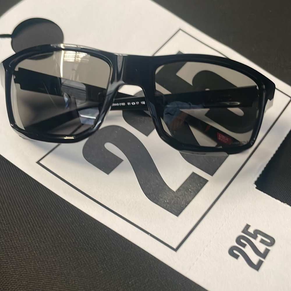 oakley sunglasses gibston bran new